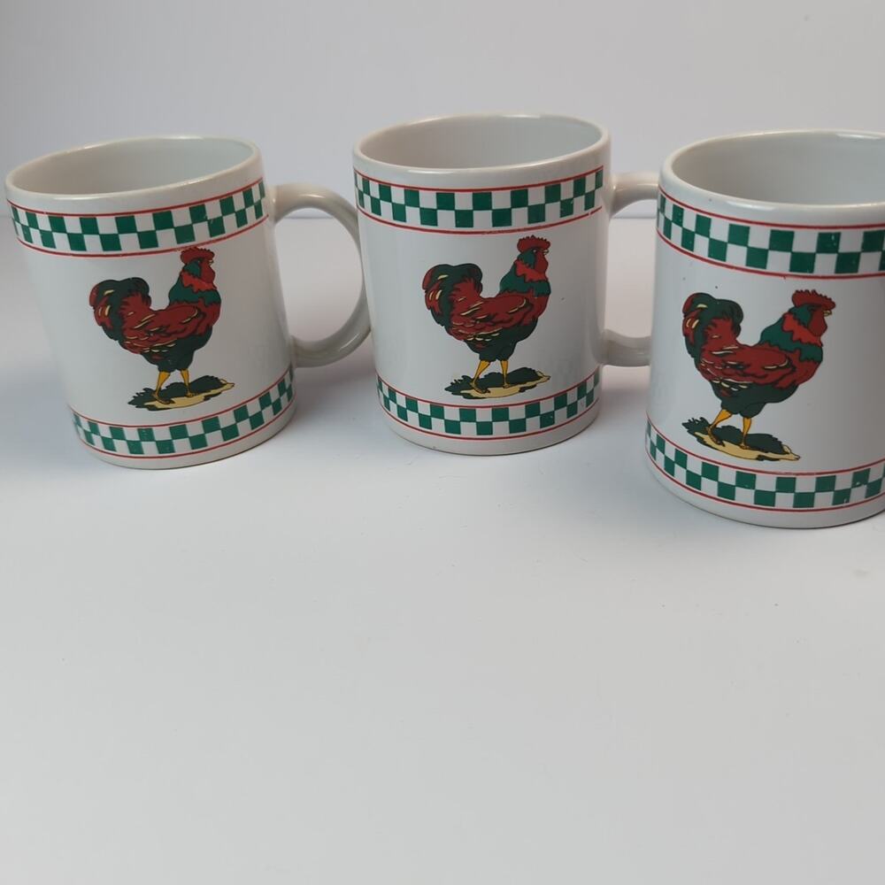 Vintage Farmhouse Rooster Coffee Mug Set White Cups Green Checkered Border - Picture 5 of 11